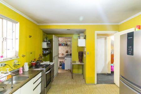 Casa à venda com 180m², 4 quartos e 1 vaga Casa à venda com 180m², 4 quartos e 1 vagaCozinha