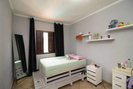 Casa à venda com 380m², 3 quartos e 4 vagas Casa à venda com 380m², 3 quartos e 4 vagasQuarto 1