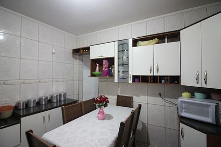Casa à venda com 100m², 3 quartos e 2 vagasCozinha