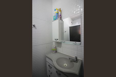 Casa à venda com 100m², 3 quartos e 2 vagasQuarto 3 - Suíte Banheiro