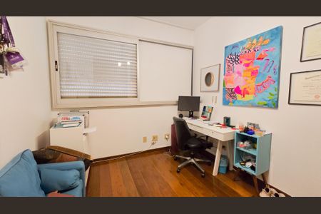 Apartamento à venda com 180m², 4 quartos e 3 vagasQuarto 04