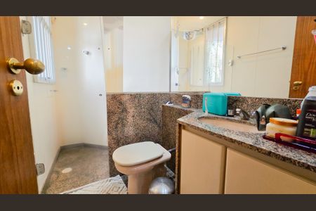 Apartamento à venda com 180m², 4 quartos e 3 vagasBanheiro Social