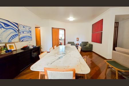 Apartamento à venda com 180m², 4 quartos e 3 vagasSala