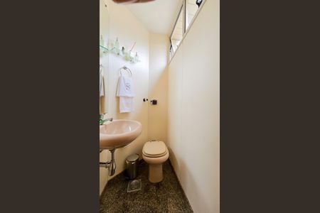 Apartamento à venda com 180m², 4 quartos e 3 vagasLavabo