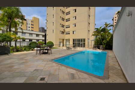 Apartamento à venda com 180m², 4 quartos e 3 vagasÁrea comum - Piscina