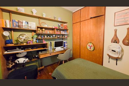 Apartamento à venda com 180m², 4 quartos e 3 vagasQuarto 03