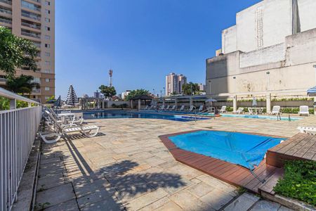 Apartamento à venda com 57m², 2 quartos e 1 vaga Apartamento à venda com 57m², 2 quartos e 1 vagaÁrea comum - Piscina