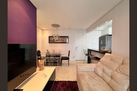 Apartamento à venda com 57m², 2 quartos e 1 vaga Apartamento à venda com 57m², 2 quartos e 1 vagaSala