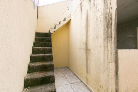 Casa à venda com 120m², 2 quartos e 2 vagas Casa à venda com 120m², 2 quartos e 2 vagasQuintal