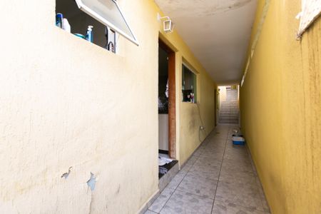 Casa à venda com 120m², 2 quartos e 2 vagas Casa à venda com 120m², 2 quartos e 2 vagasCorredor