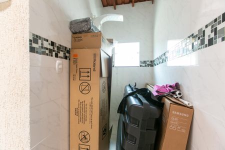 Casa à venda com 120m², 2 quartos e 2 vagas Casa à venda com 120m², 2 quartos e 2 vagasBanheiro 3