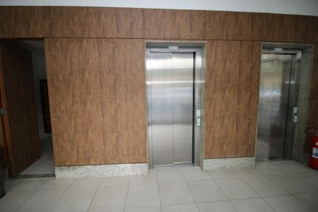 Apartamento para alugar com 121m², 3 quartos e 1 vagaElevador