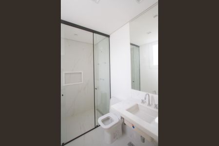 Casa de condomínio à venda com 539m², 4 quartos e 5 vagas Casa de condomínio à venda com 539m², 4 quartos e 5 vagasBanheiro Suíte 3