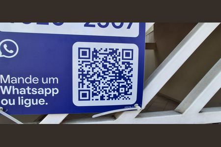 Casa à venda com 225m², 3 quartos e 2 vagas Casa à venda com 225m², 3 quartos e 2 vagasPlaquinha