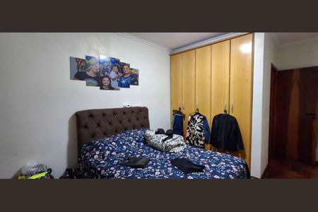 Casa à venda com 225m², 3 quartos e 2 vagas Casa à venda com 225m², 3 quartos e 2 vagasSuíte