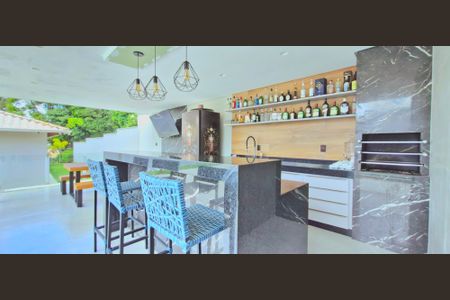 Casa de condomínio à venda com 265m², 5 quartos e 4 vagas Casa de condomínio à venda com 265m², 5 quartos e 4 vagasEspaço Gourmet