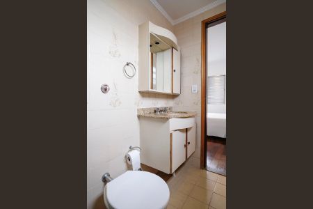 Apartamento à venda com 77m², 2 quartos e 1 vagaBanheiro da suíte