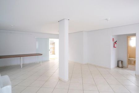 Apartamento à venda com 77m², 2 quartos e 1 vagaSalão de festas