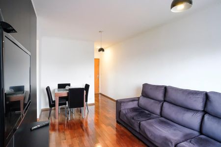Apartamento à venda com 77m², 2 quartos e 1 vagaSala