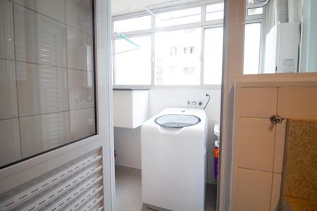 Apartamento à venda com 112m², 3 quartos e 1 vagaÁrea de Serviço