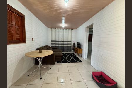 Casa à venda com 140m², 3 quartos e 2 vagasSala