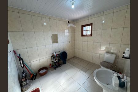 Casa à venda com 140m², 3 quartos e 2 vagas Casa à venda com 140m², 3 quartos e 2 vagasBanheiro