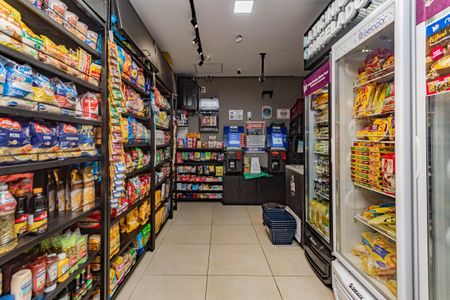 Apartamento à venda com 69m², 3 quartos e 1 vaga Apartamento à venda com 69m², 3 quartos e 1 vagaMercadinho