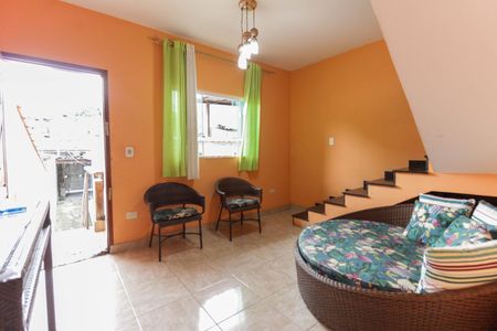 Casa para alugar com 100m², 3 quartos e 1 vaga Casa para alugar com 100m², 3 quartos e 1 vagaSala