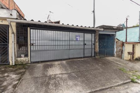 Casa para alugar com 100m², 3 quartos e 1 vaga Casa para alugar com 100m², 3 quartos e 1 vagaFachada