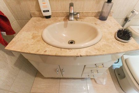Casa para alugar com 100m², 3 quartos e 1 vaga Casa para alugar com 100m², 3 quartos e 1 vagaBanheiro 2