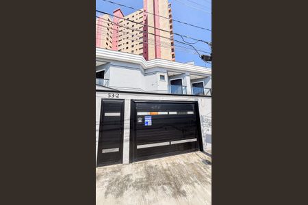 Casa à venda com 106m², 3 quartos e 3 vagas Casa à venda com 106m², 3 quartos e 3 vagasFachada