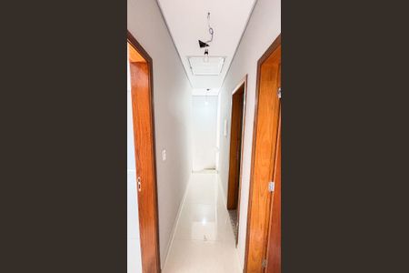 Casa à venda com 106m², 3 quartos e 3 vagas Casa à venda com 106m², 3 quartos e 3 vagasCorredor