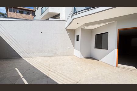 Casa à venda com 126m², 3 quartos e 3 vagasGaragem