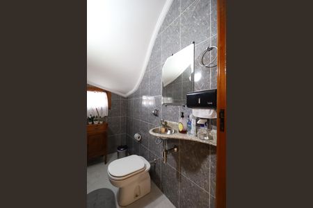 Casa à venda com 326m², 4 quartos e 8 vagas Casa à venda com 326m², 4 quartos e 8 vagasLavabo