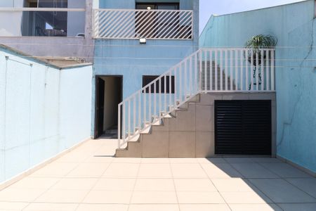 Casa à venda com 326m², 4 quartos e 8 vagas Casa à venda com 326m², 4 quartos e 8 vagasQuintal