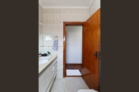 Casa à venda com 326m², 4 quartos e 8 vagas Casa à venda com 326m², 4 quartos e 8 vagasBanheiro