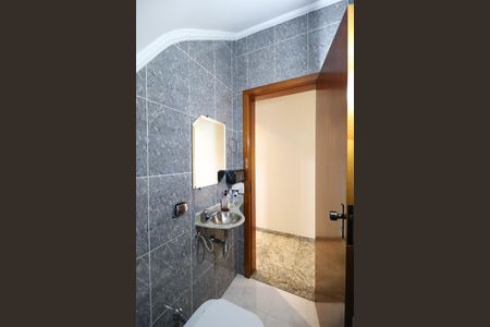 Casa à venda com 326m², 4 quartos e 8 vagas Casa à venda com 326m², 4 quartos e 8 vagasLavabo