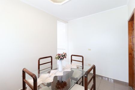 Casa à venda com 326m², 4 quartos e 8 vagas Casa à venda com 326m², 4 quartos e 8 vagasSala de jantar