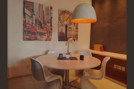 Apartamento à venda com 59m², 2 quartos e 1 vagaÁrea comum