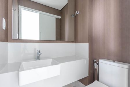 Apartamento à venda com 215m², 2 quartos e 3 vagas Apartamento à venda com 215m², 2 quartos e 3 vagasLavabo