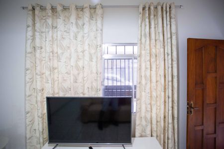 Casa à venda com 272m², 7 quartos e 2 vagasSala Casa 1