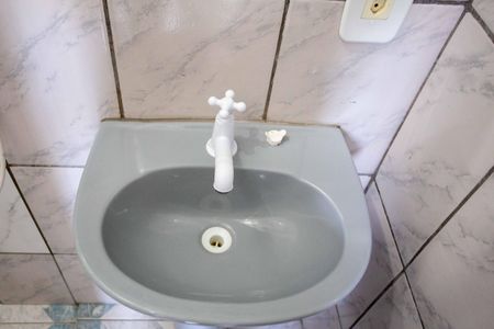 Casa à venda com 272m², 7 quartos e 2 vagasCasa 2 - Banheiro