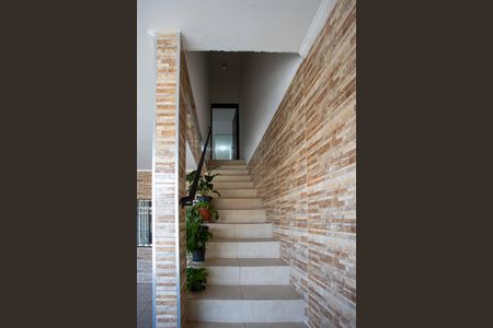 Casa à venda com 272m², 7 quartos e 2 vagasEscada