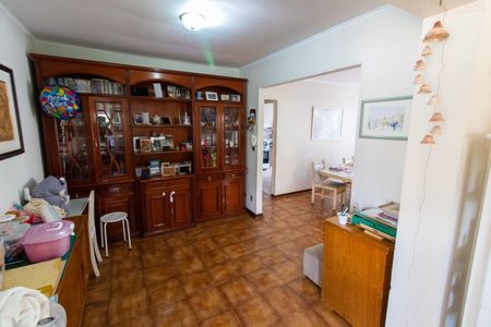 Casa à venda com 210m², 3 quartos e 8 vagas Casa à venda com 210m², 3 quartos e 8 vagasSala