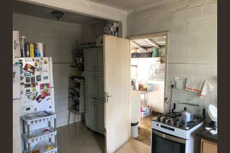 Casa à venda com 210m², 3 quartos e 8 vagas Casa à venda com 210m², 3 quartos e 8 vagasCozinha