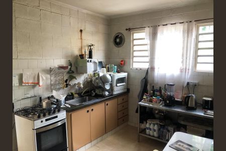 Casa à venda com 210m², 3 quartos e 8 vagas Casa à venda com 210m², 3 quartos e 8 vagasCozinha