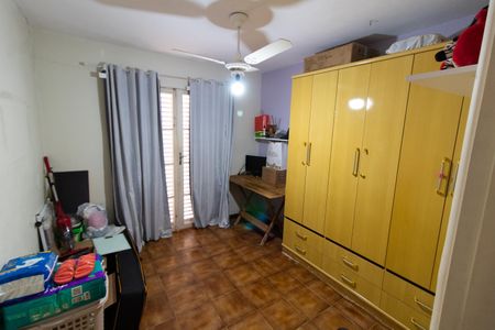 Casa à venda com 210m², 3 quartos e 8 vagas Casa à venda com 210m², 3 quartos e 8 vagasQuarto 2