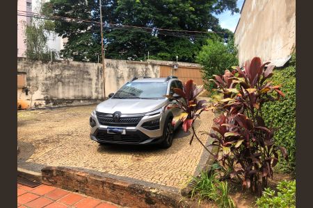 Casa à venda com 210m², 3 quartos e 8 vagas Casa à venda com 210m², 3 quartos e 8 vagasÁrea comum