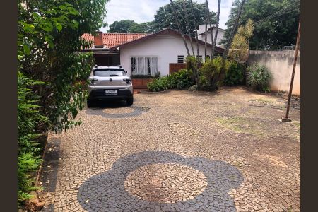 Casa à venda com 210m², 3 quartos e 8 vagas Casa à venda com 210m², 3 quartos e 8 vagasÁrea comum