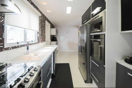 Apartamento à venda com 147m², 3 quartos e 2 vagas Apartamento à venda com 147m², 3 quartos e 2 vagasCozinha - Armários